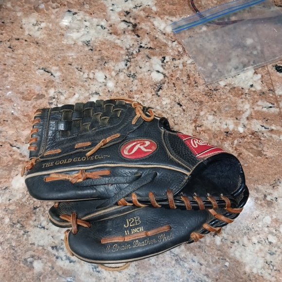 Rawlings Derek Jeter 11" Youth Baseball Glove Rt Hand thrower J2B - Picture 1 of 8